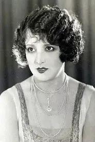 Estelle Taylor