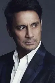 Richard Gomez